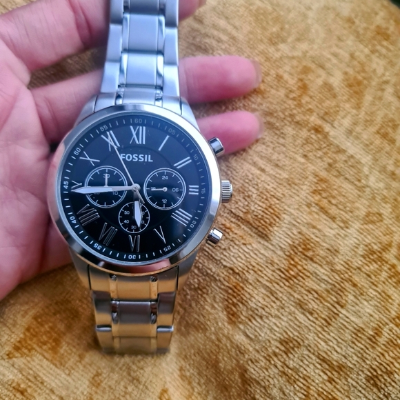 Men's Fossil Watch - Picture 2 of 4